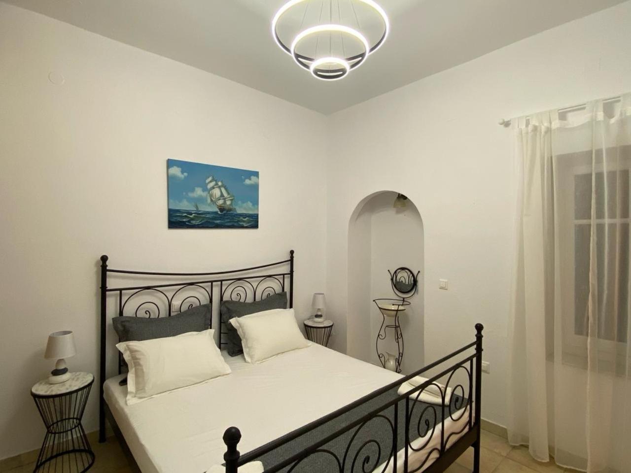 Villa Jenny Stylianou Spetses Town Exterior photo